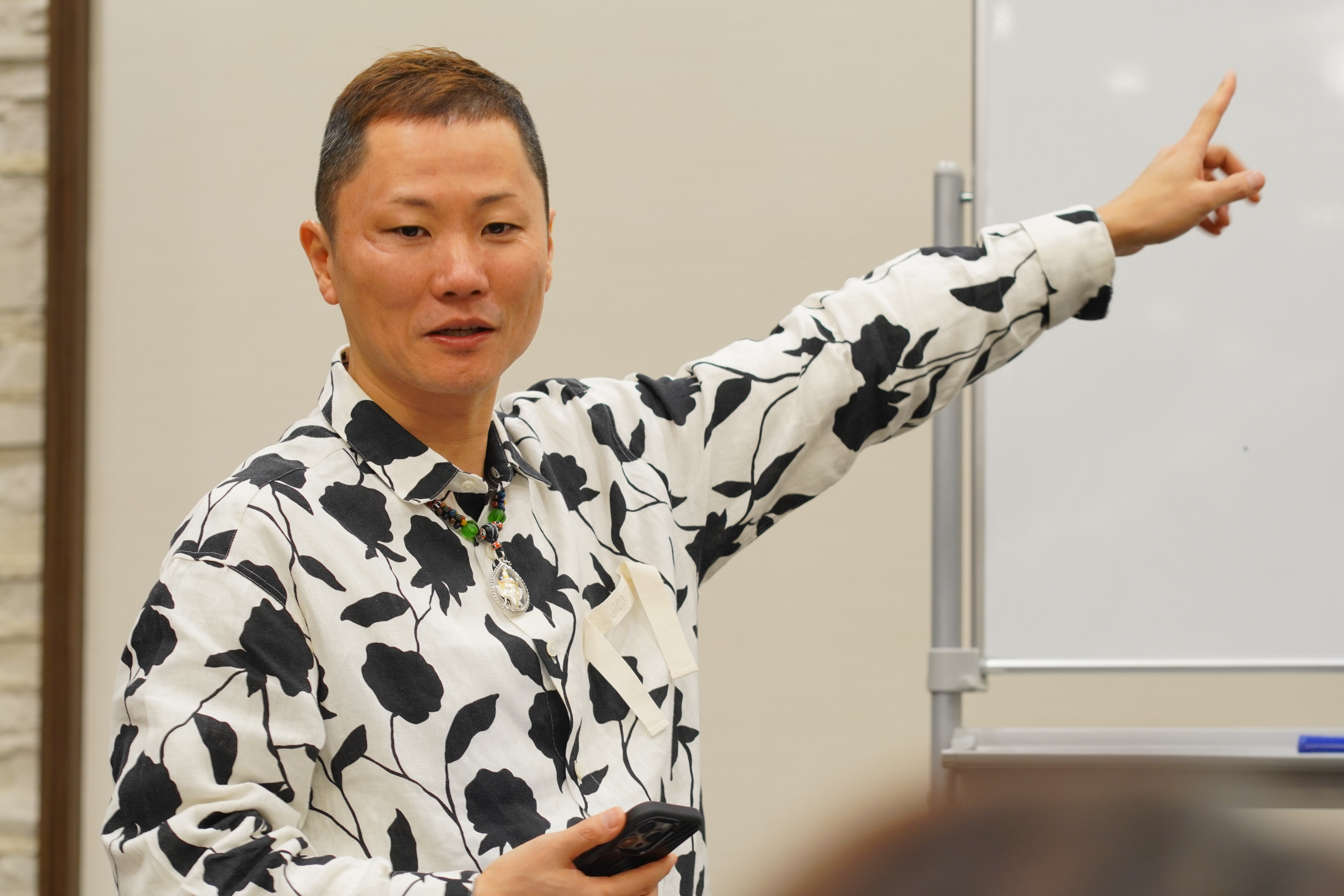 登壇するかめちゃん